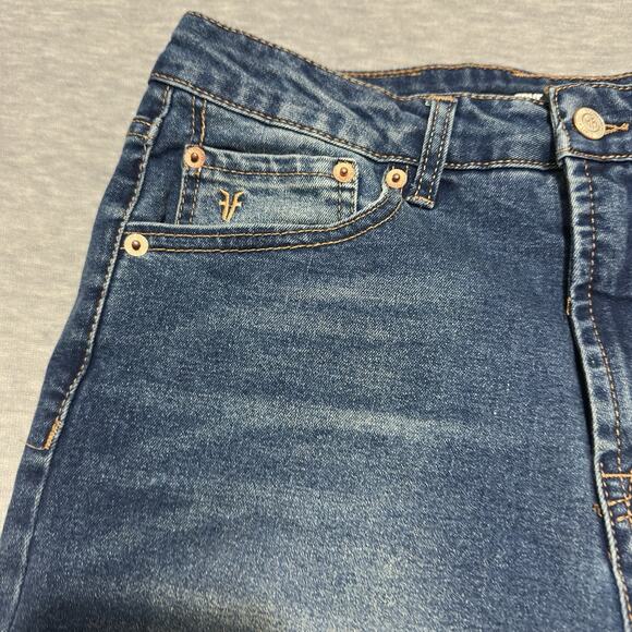 Frye Straight Leg Jeans Women’s Size 28x30 High Rise Medium Wash Stretch Denim - Picture 4 of 16
